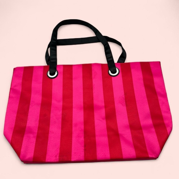 (New/Set) VS Red and Pink Striped Tote with Fragrance Giftset - Picture 5 of 8